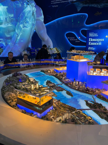40 воспитанников Мичуринского лицея отправились в Москву для участия в Международной выставке-форуме «Россия» на ВДНХ.